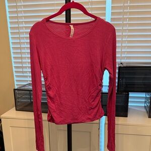 ALO Yoga Fuchsia Long Sleeve Top